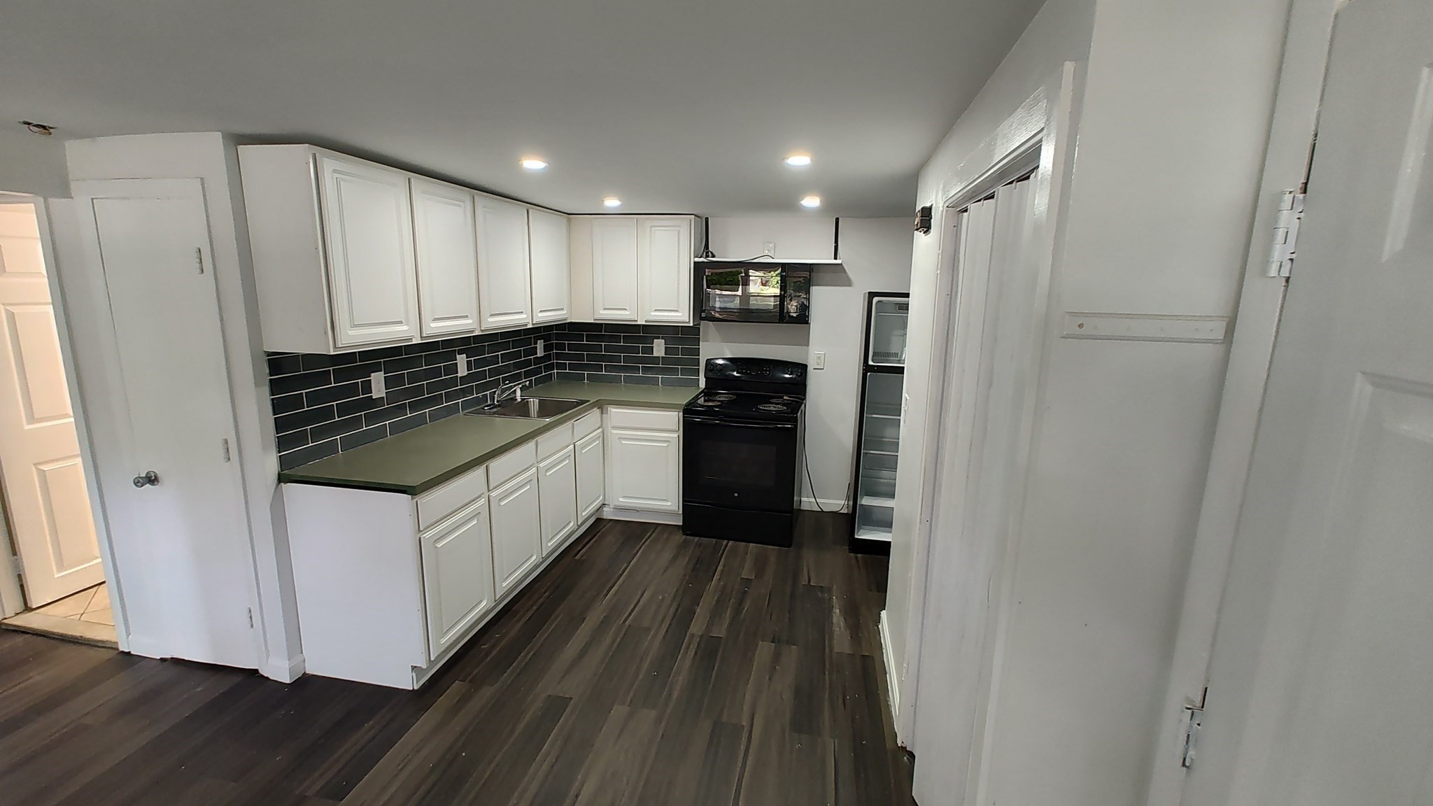 425 W Elm St # 1