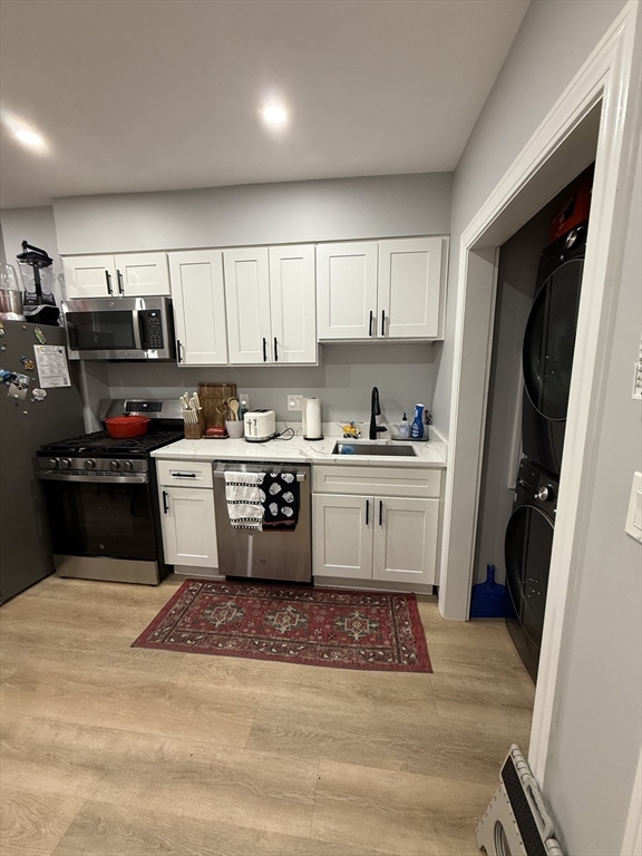 44 Saxton St # 3 Property Photo 1