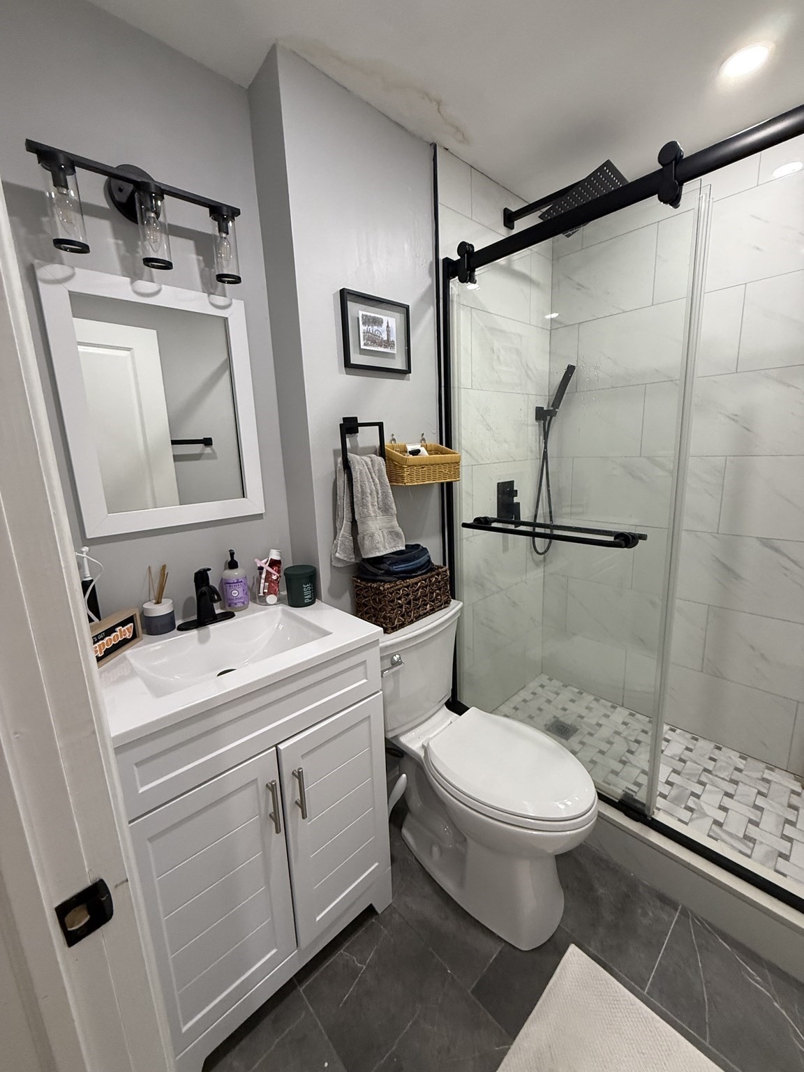 44 Saxton St # 3 Property Photo 6