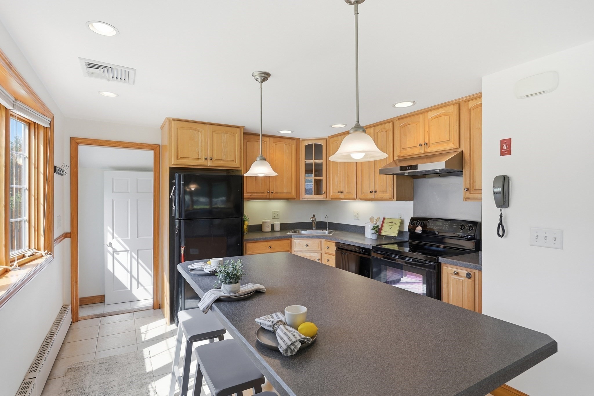 111 Nashua Rd Property Photo 12