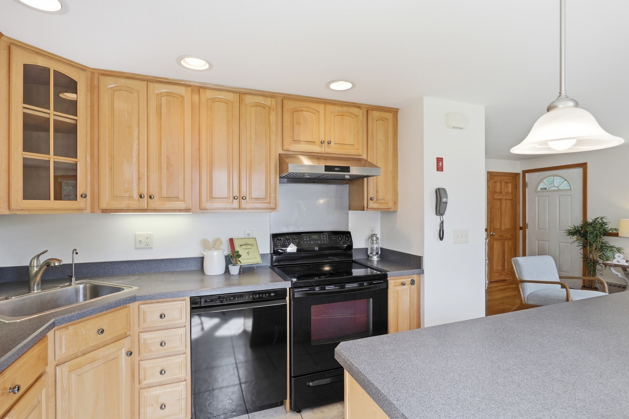 111 Nashua Rd Property Photo 14