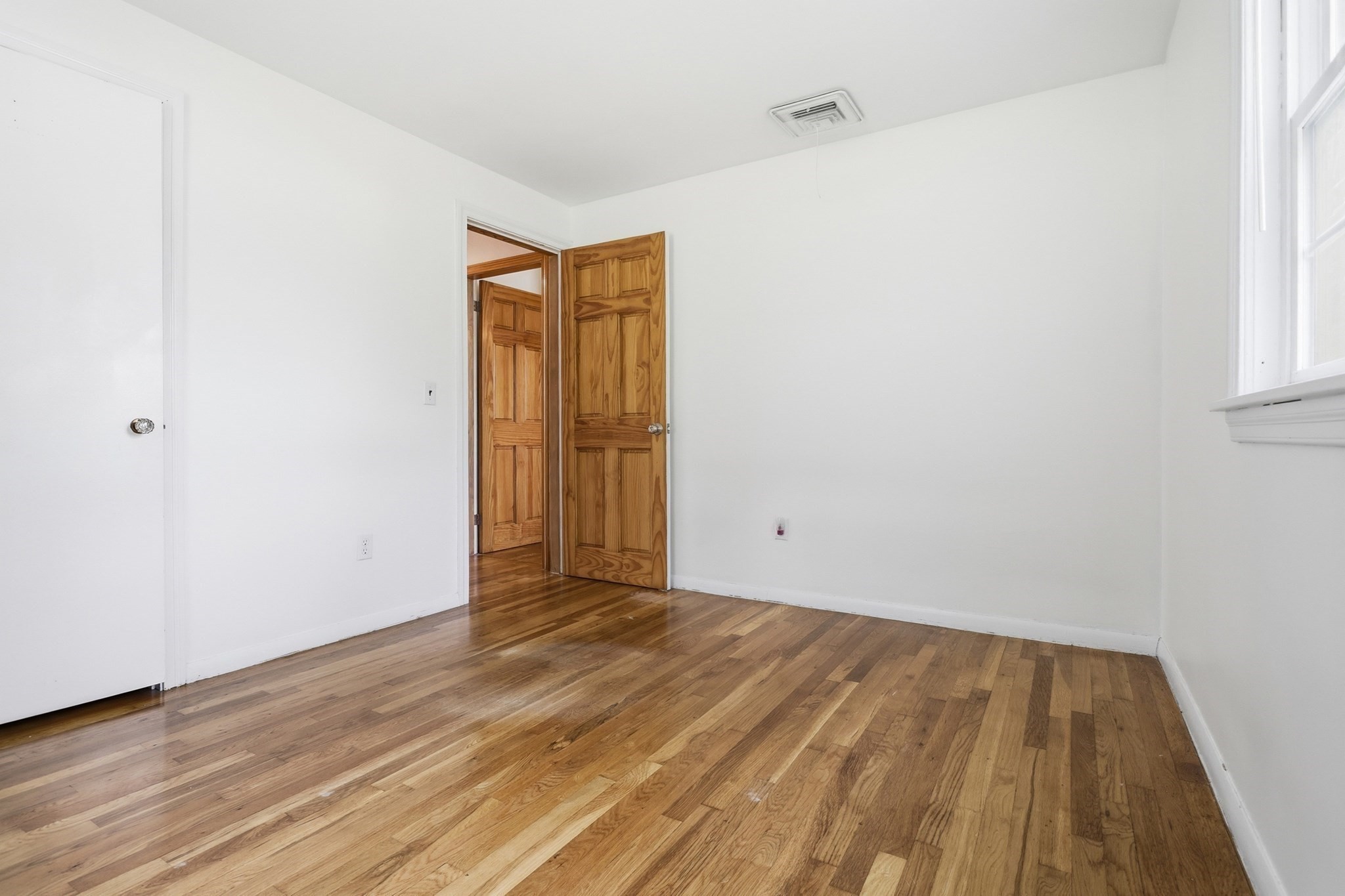 111 Nashua Rd Property Photo 22