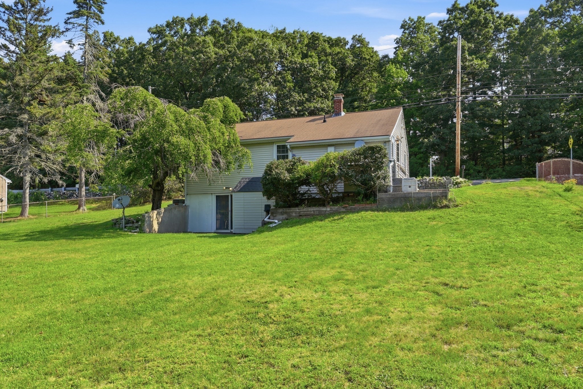111 Nashua Rd Property Photo 34