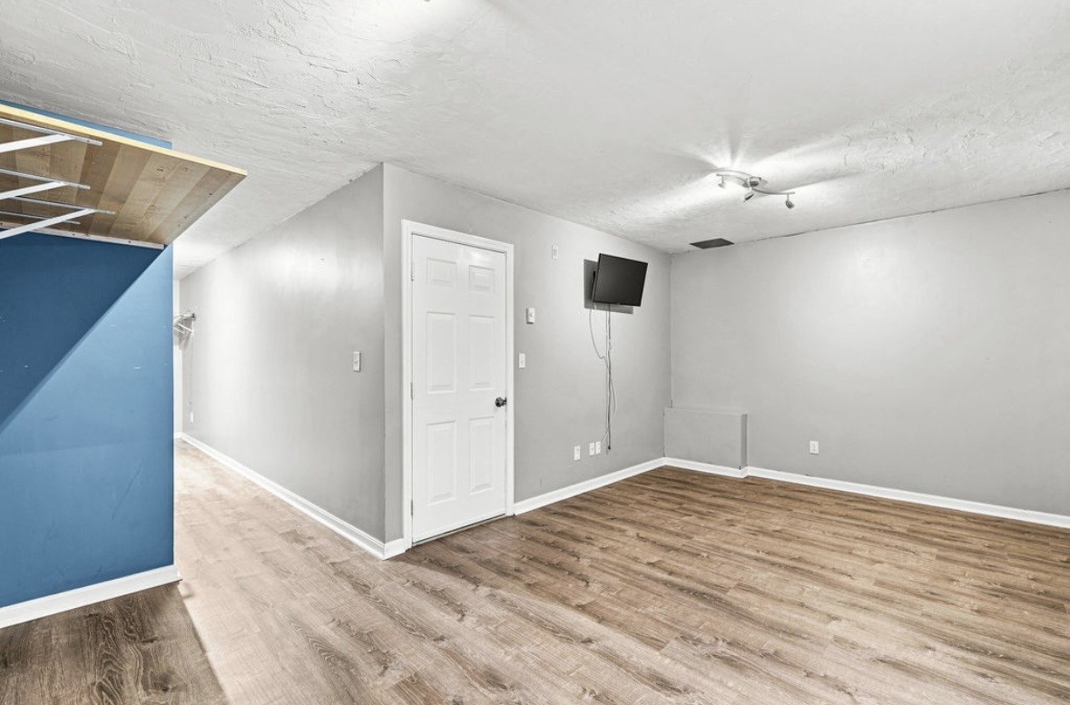 700 Shore Dr # 901 Property Photo 28