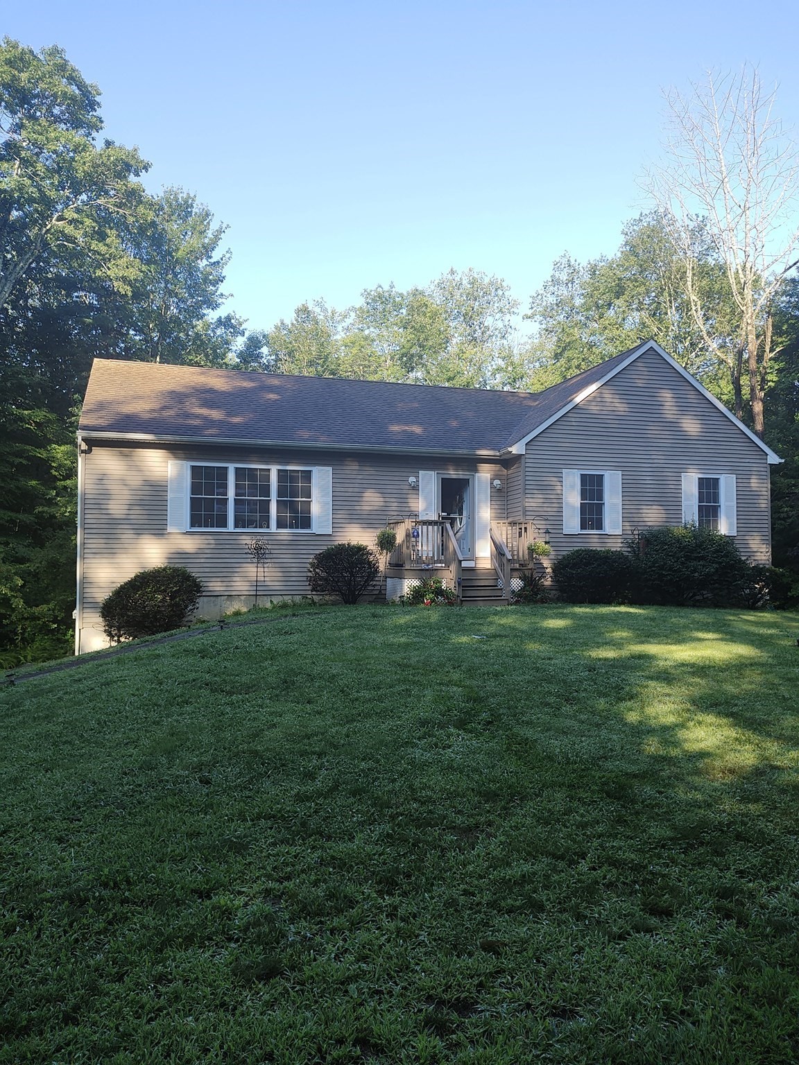 299 River St Property Photo 1