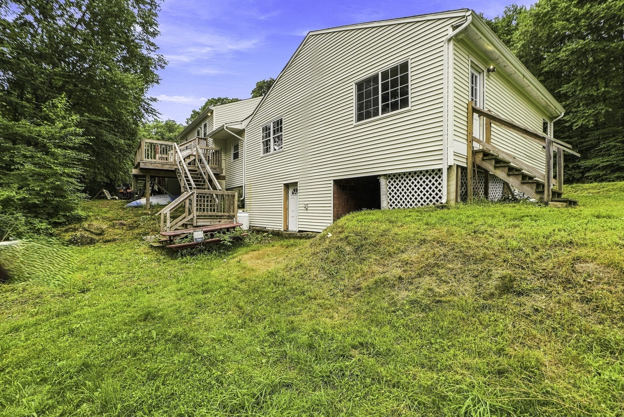 188 Maple St Property Photo 34