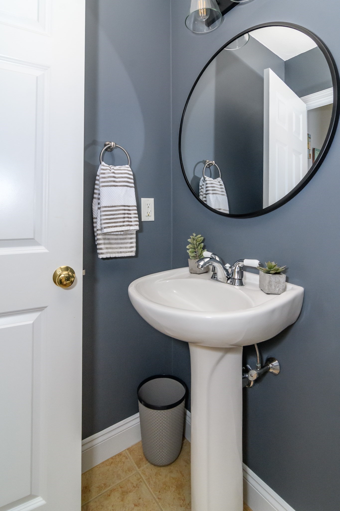 14 Sea Knoll Ct # 14 Property Photo 10