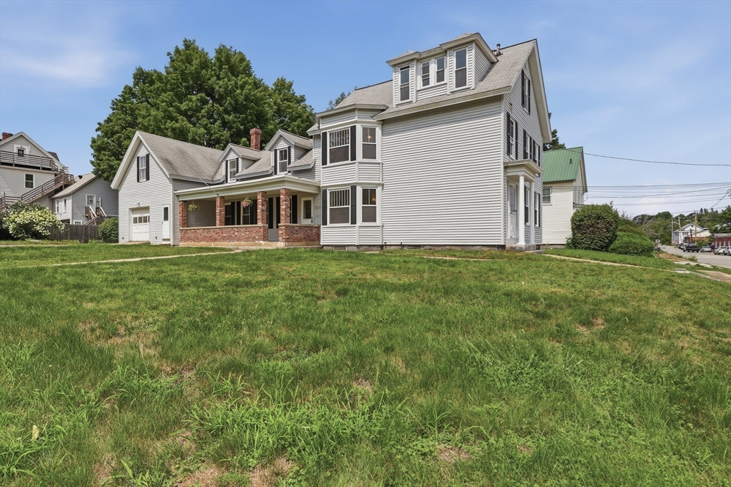 142 Pleasant St Property Photo 3