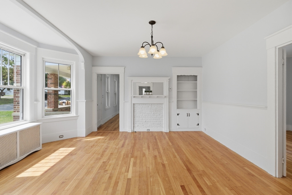 142 Pleasant St Property Photo 9