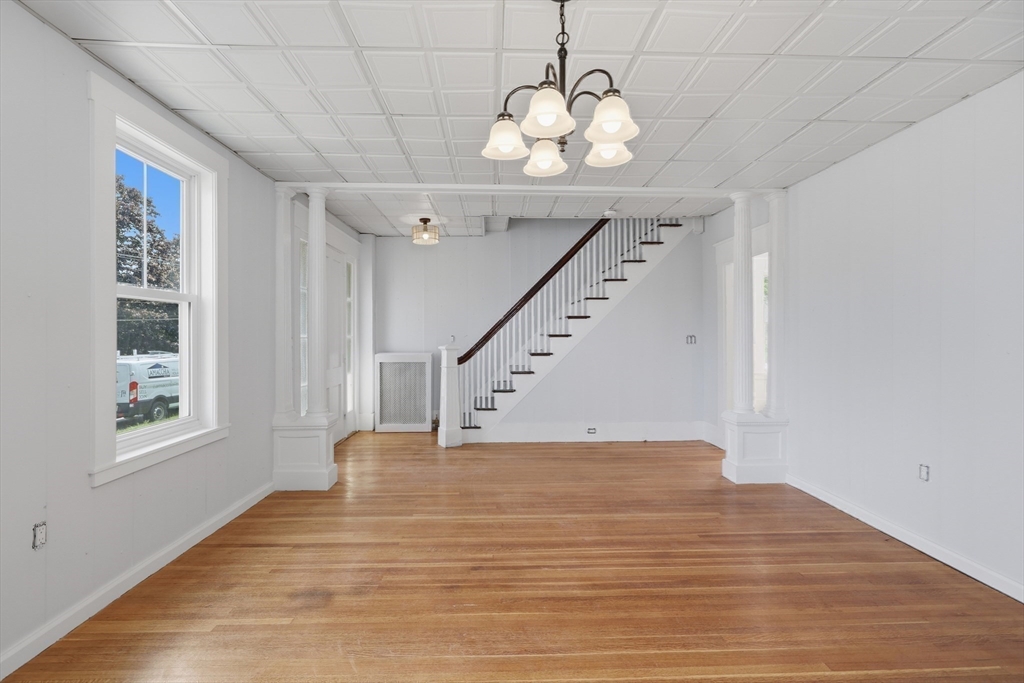 142 Pleasant St Property Photo 12