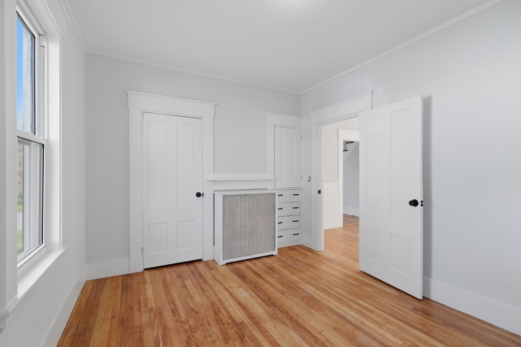 142 Pleasant St Property Photo 16