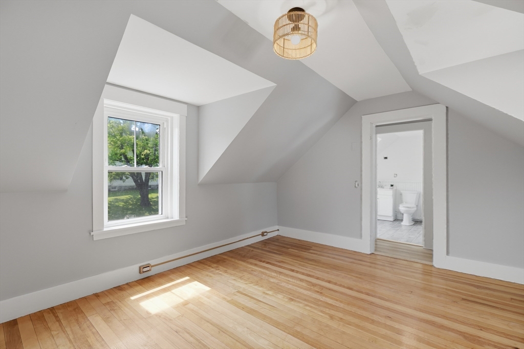 142 Pleasant St Property Photo 28