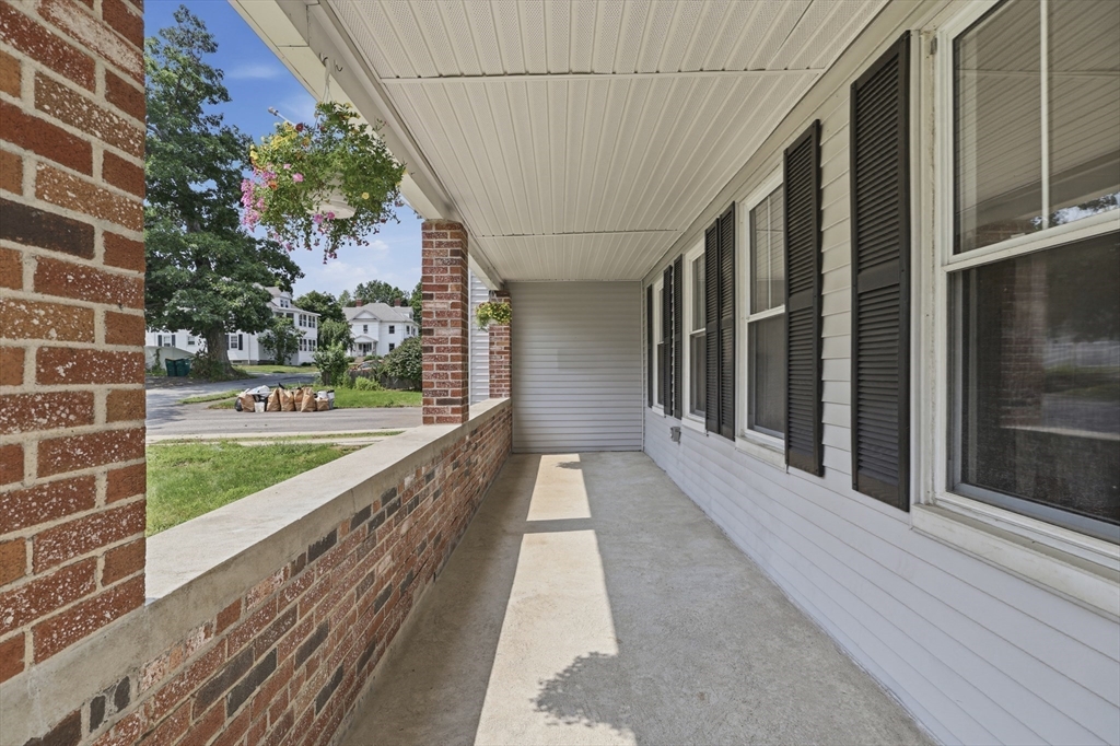 142 Pleasant St Property Photo 39