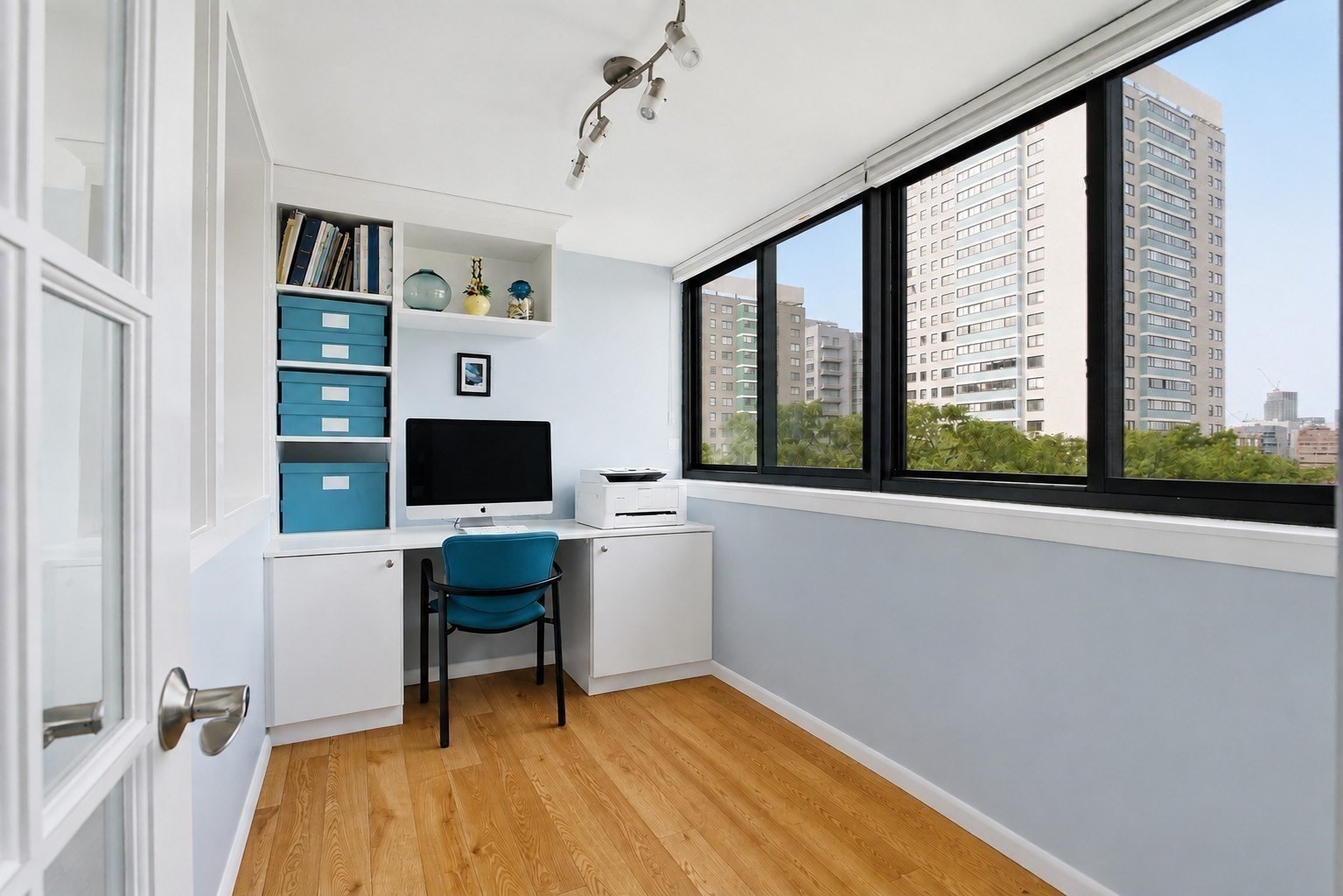 8 Whittier Pl # 7j Property Photo 5