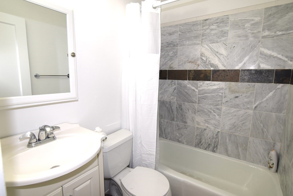 125 Beacon St # 10 Property Photo 7