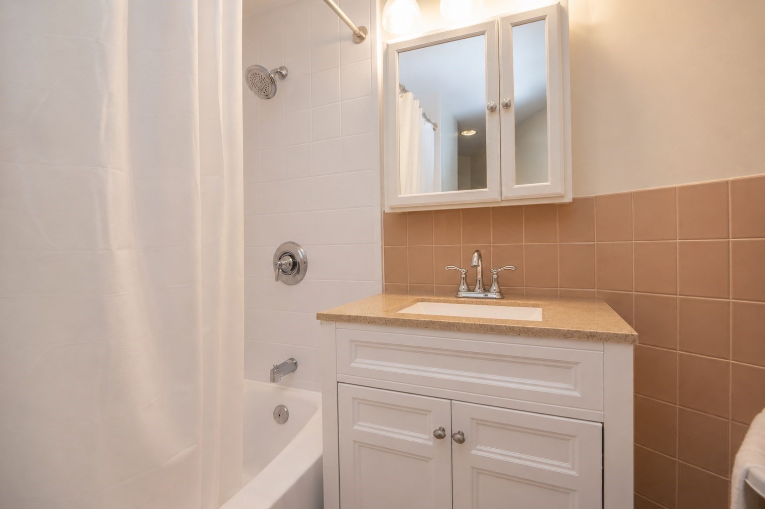 300 Lynn Shore Dr # 903 Property Photo 15