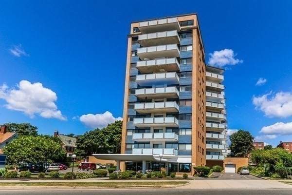 300 Lynn Shore Dr # 903 Property Photo 25