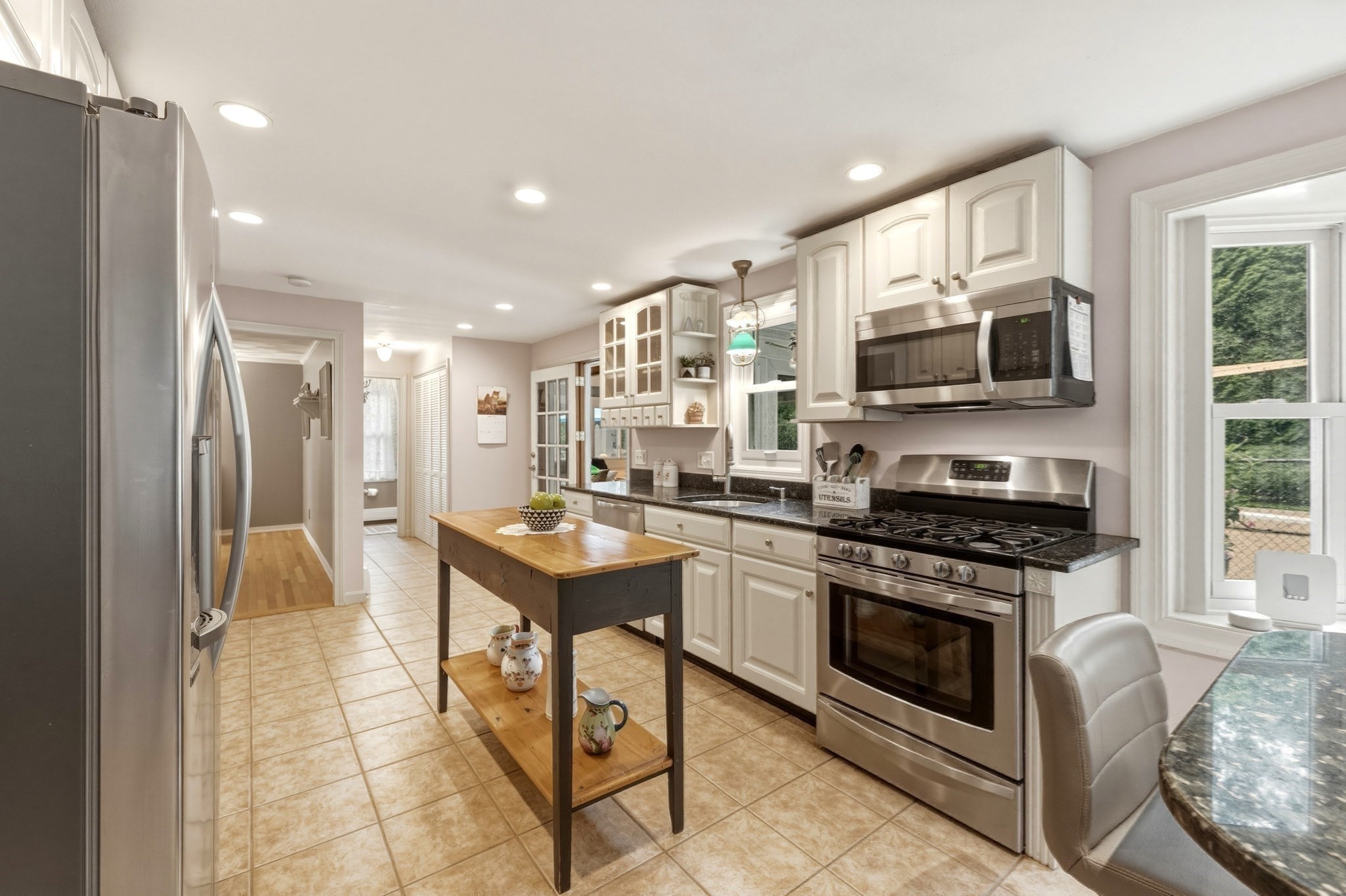 6 Rogers Ave Property Photo 5
