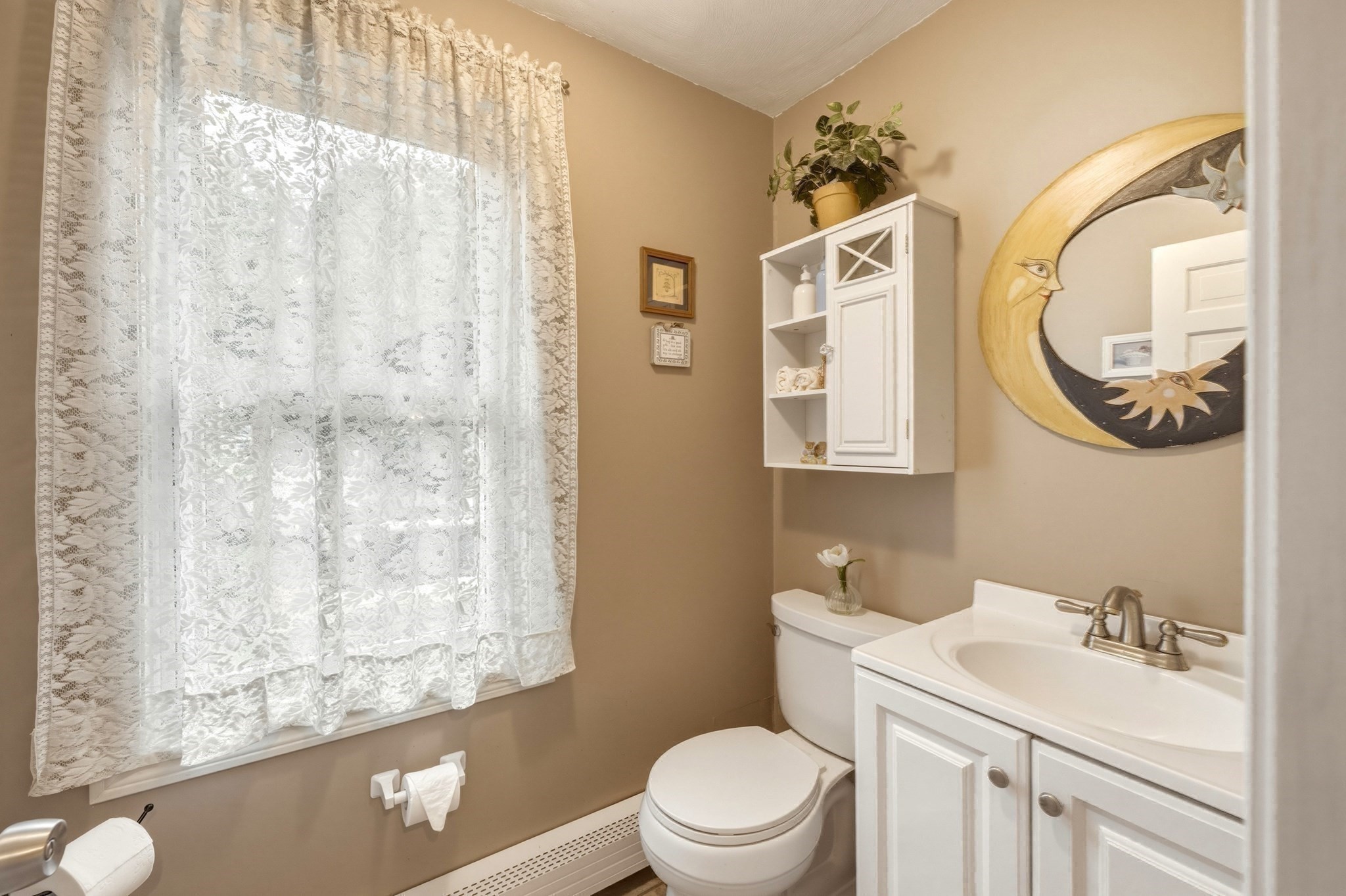 6 Rogers Ave Property Photo 8