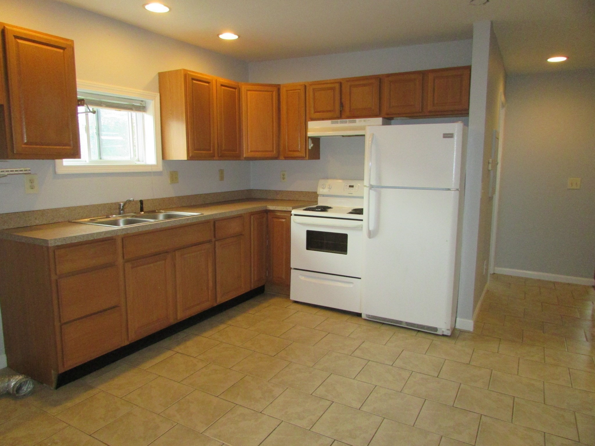 20 Meadow St # 1 Property Photo 1