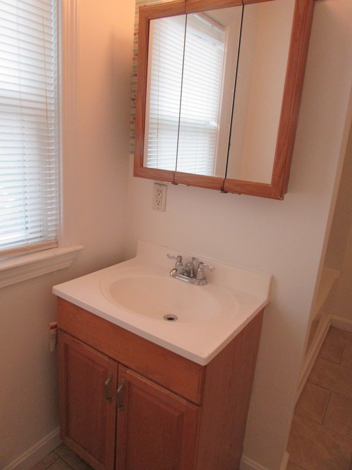 20 Meadow St # 1 Property Photo 8