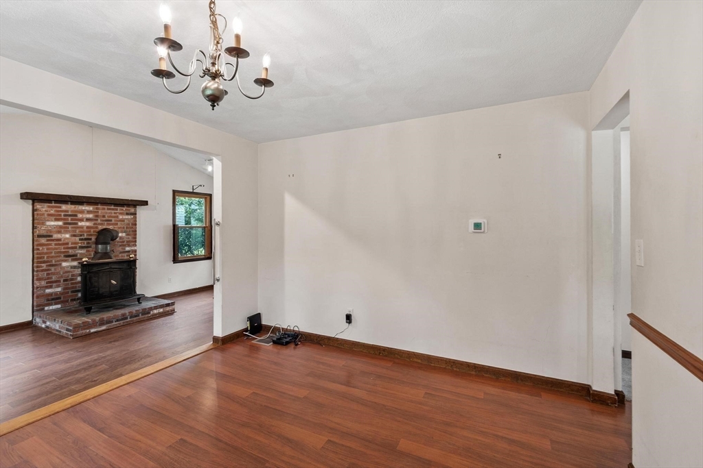 26 Searle Property Photo 9