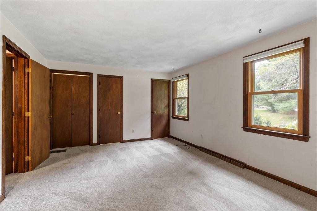 26 Searle Property Photo 18