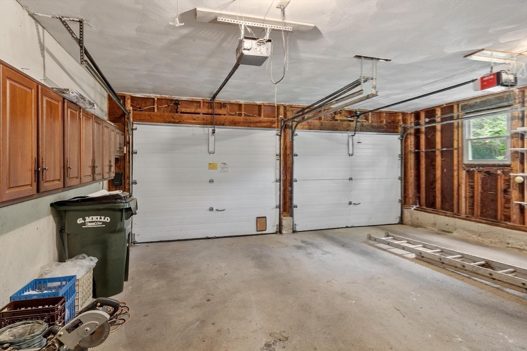 26 Searle Property Photo 29