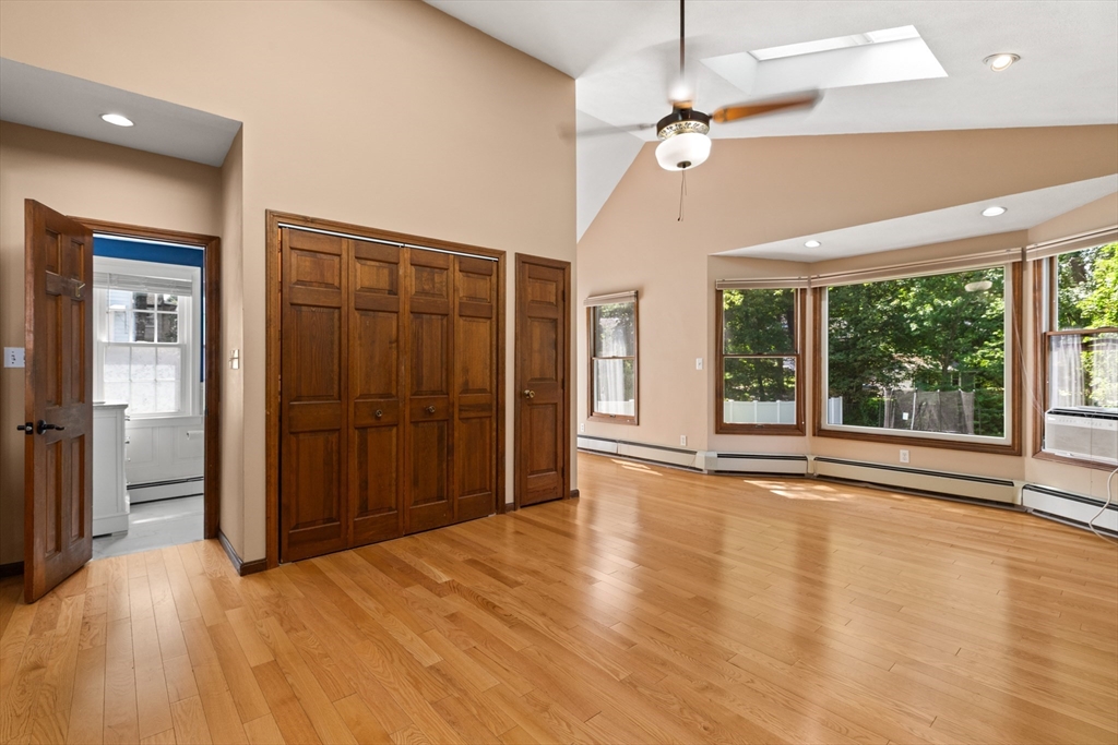 63 Oakdale Ave Property Photo 4