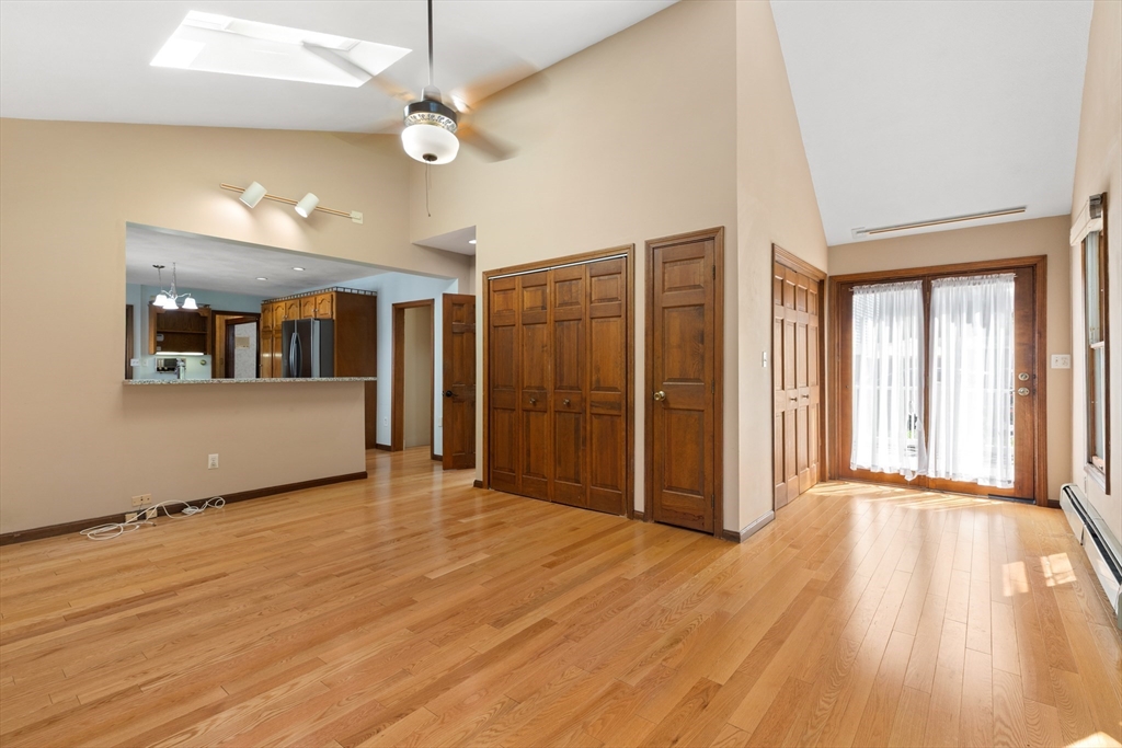 63 Oakdale Ave Property Photo 5