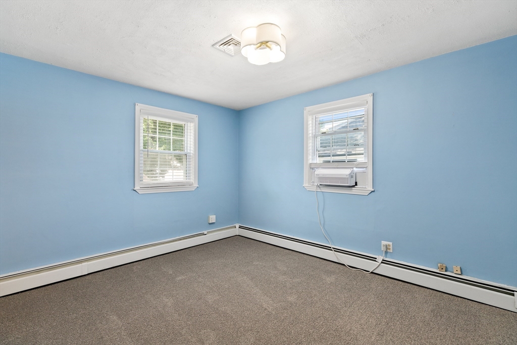 63 Oakdale Ave Property Photo 21