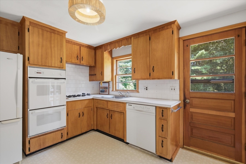 26 Berkshire Rd Property Photo 12