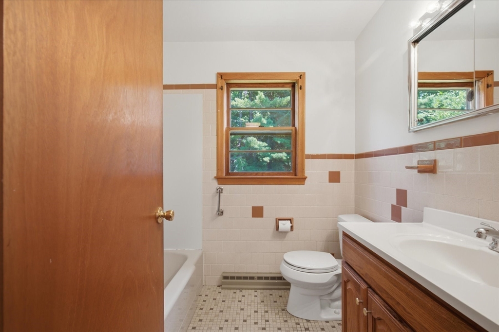 26 Berkshire Rd Property Photo 17