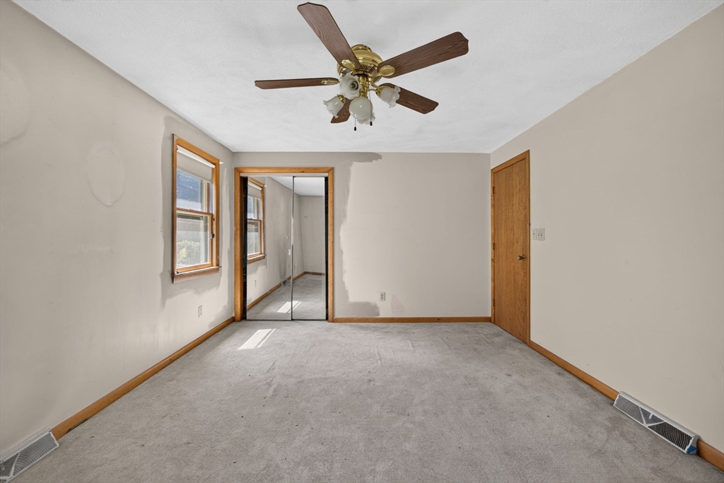 39 Mountain Ave Property Photo 15