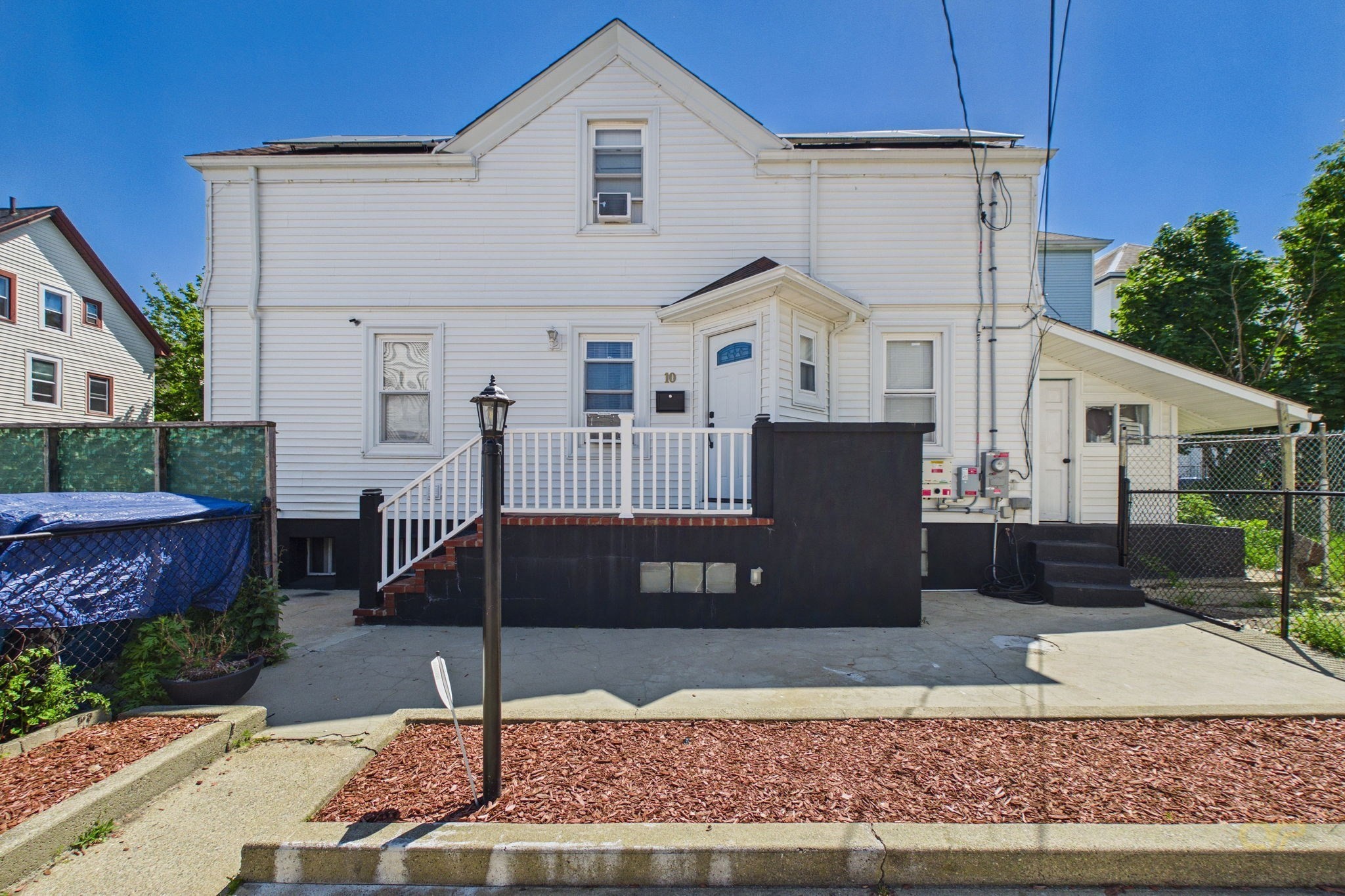 10 Ashley St Property Photo 1