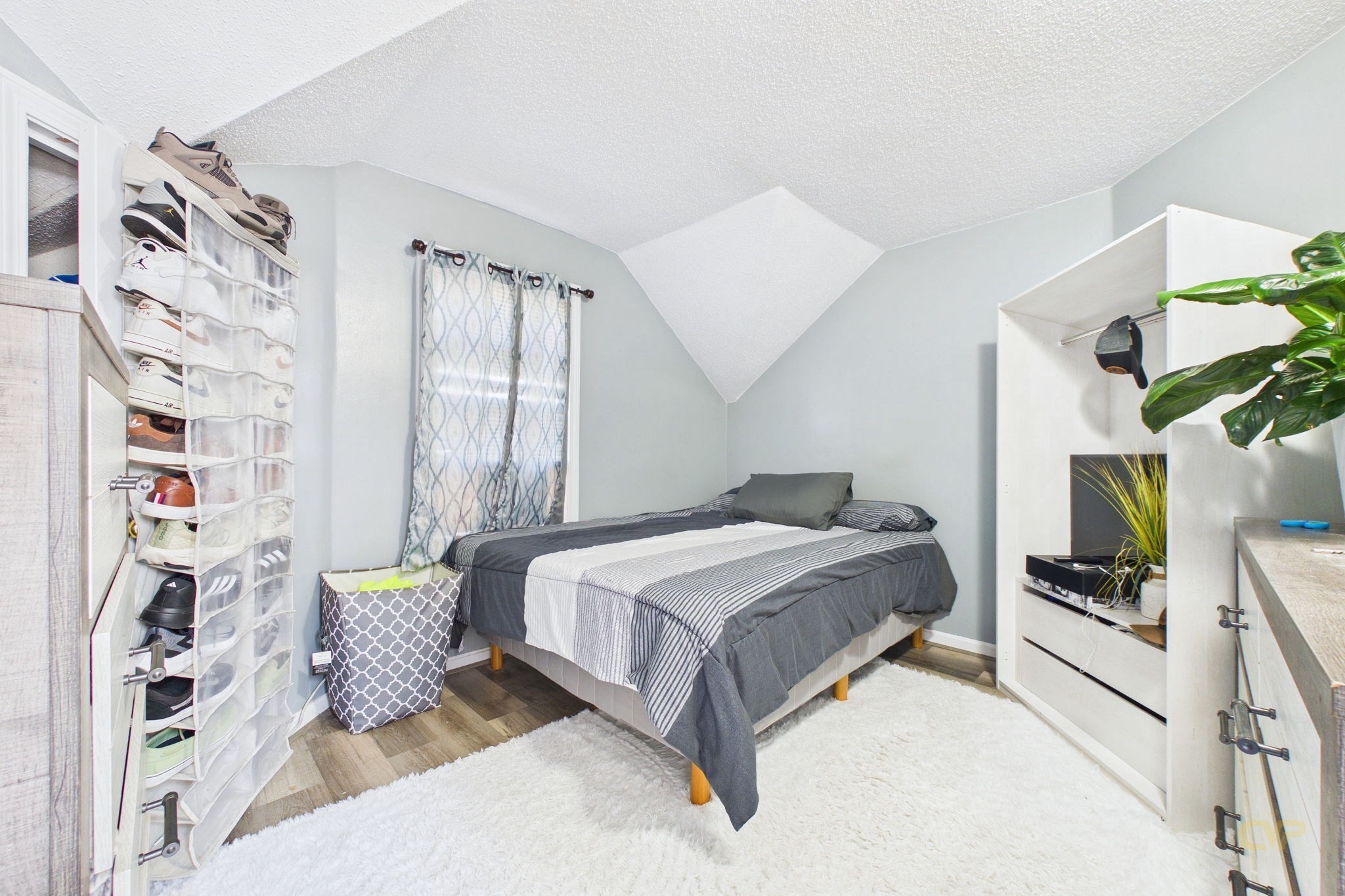 10 Ashley St Property Photo 5