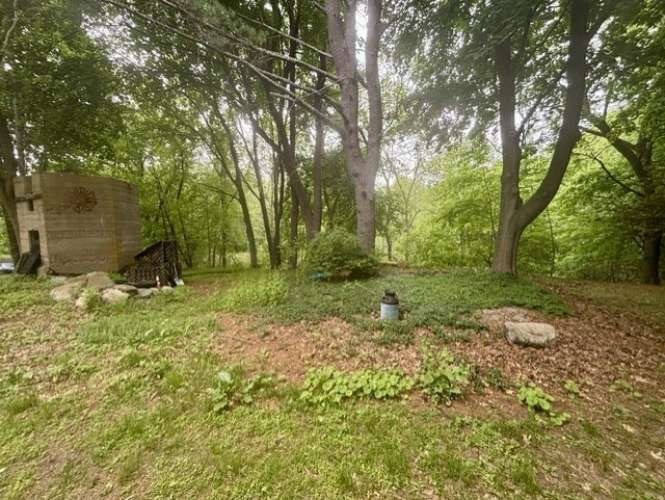 76 Summer Ave Property Photo 12