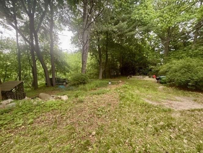 76 Summer Ave Property Photo 14