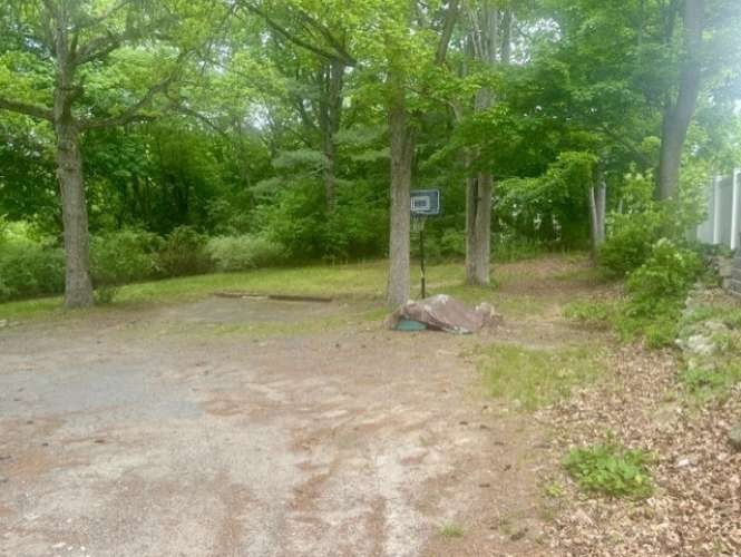 76 Summer Ave Property Photo 18