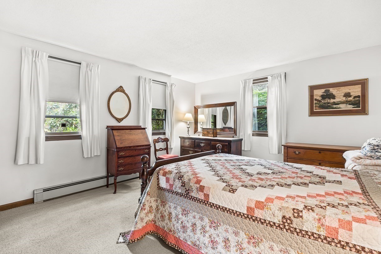 6 Woodbury Lane Property Photo 10