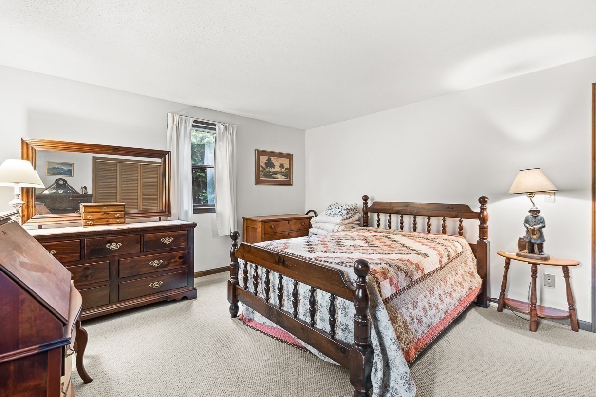 6 Woodbury Lane Property Photo 11