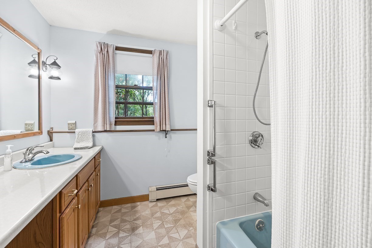 6 Woodbury Lane Property Photo 14