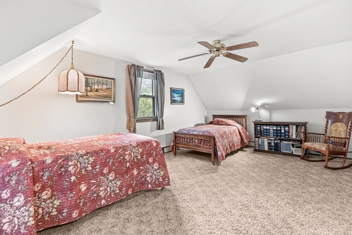 6 Woodbury Lane Property Photo 15
