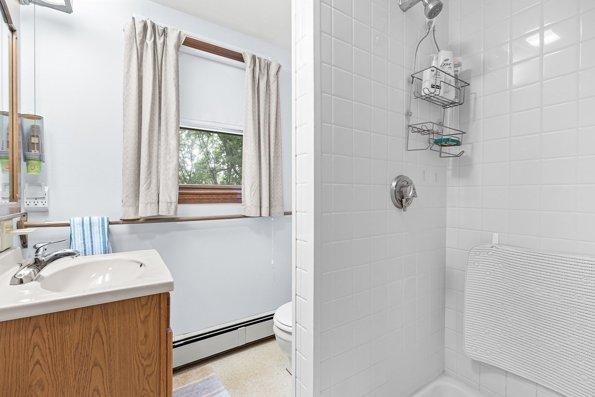 6 Woodbury Lane Property Photo 19