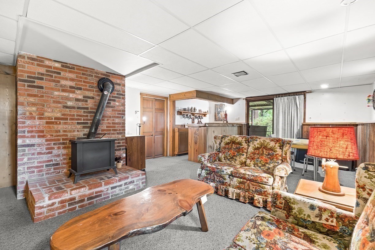6 Woodbury Lane Property Photo 21