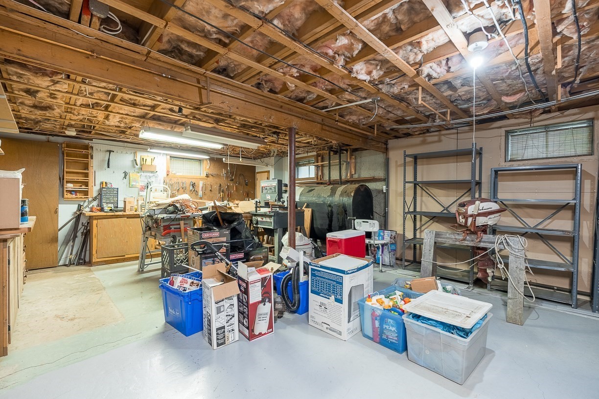 6 Woodbury Lane Property Photo 23