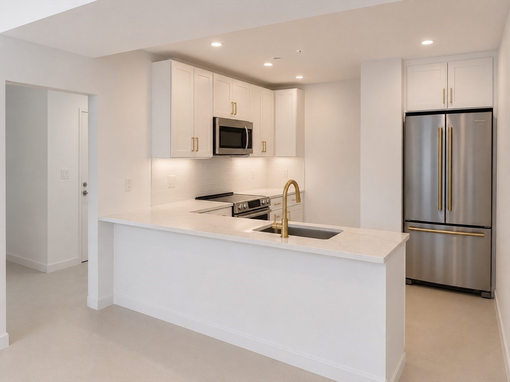 820 Hyde Park Ave. # 101 Property Photo 1