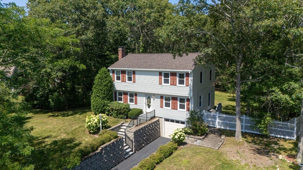 10 Pinehurst Dr Property Photo 1