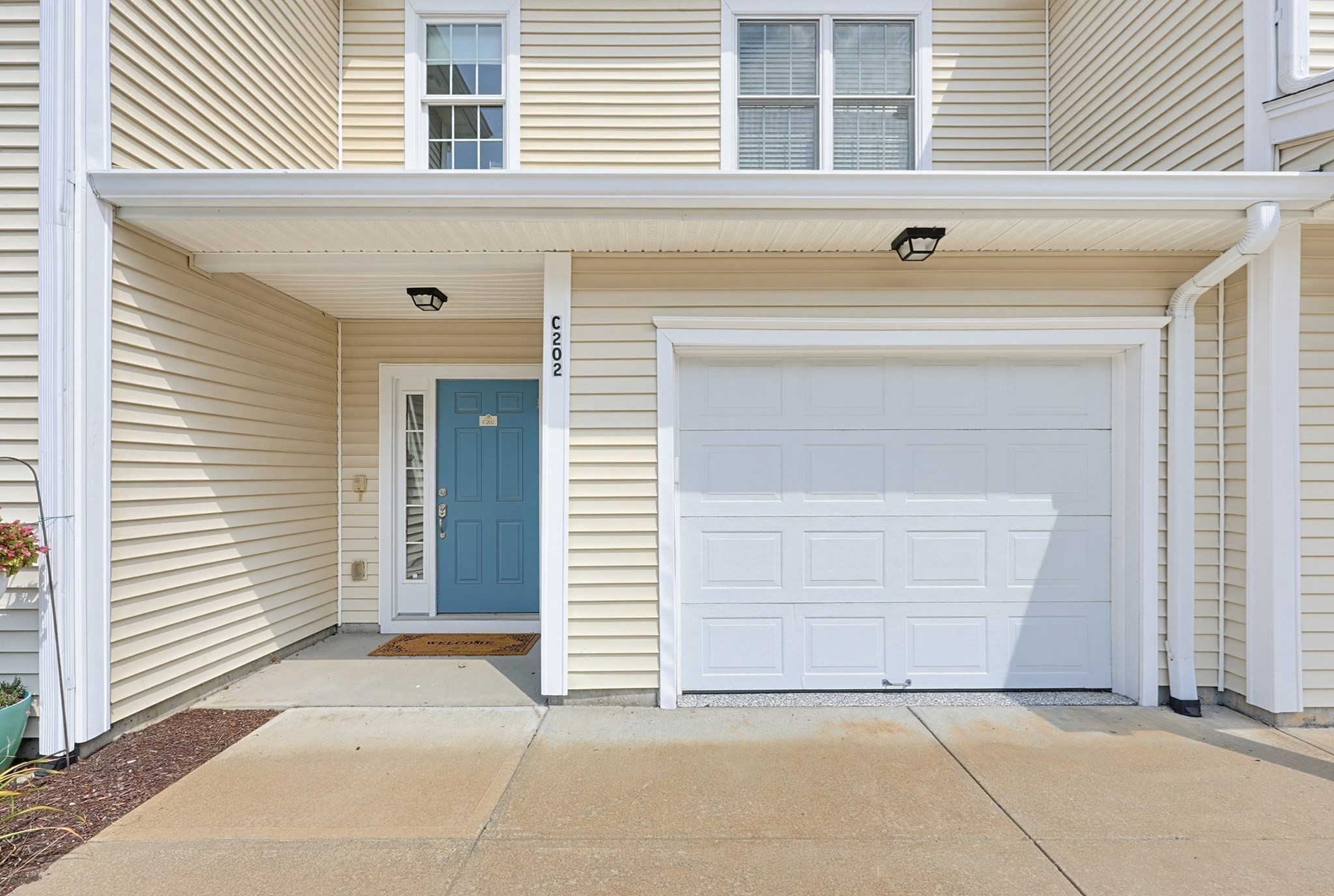 631 East Street # C202 Property Photo 1