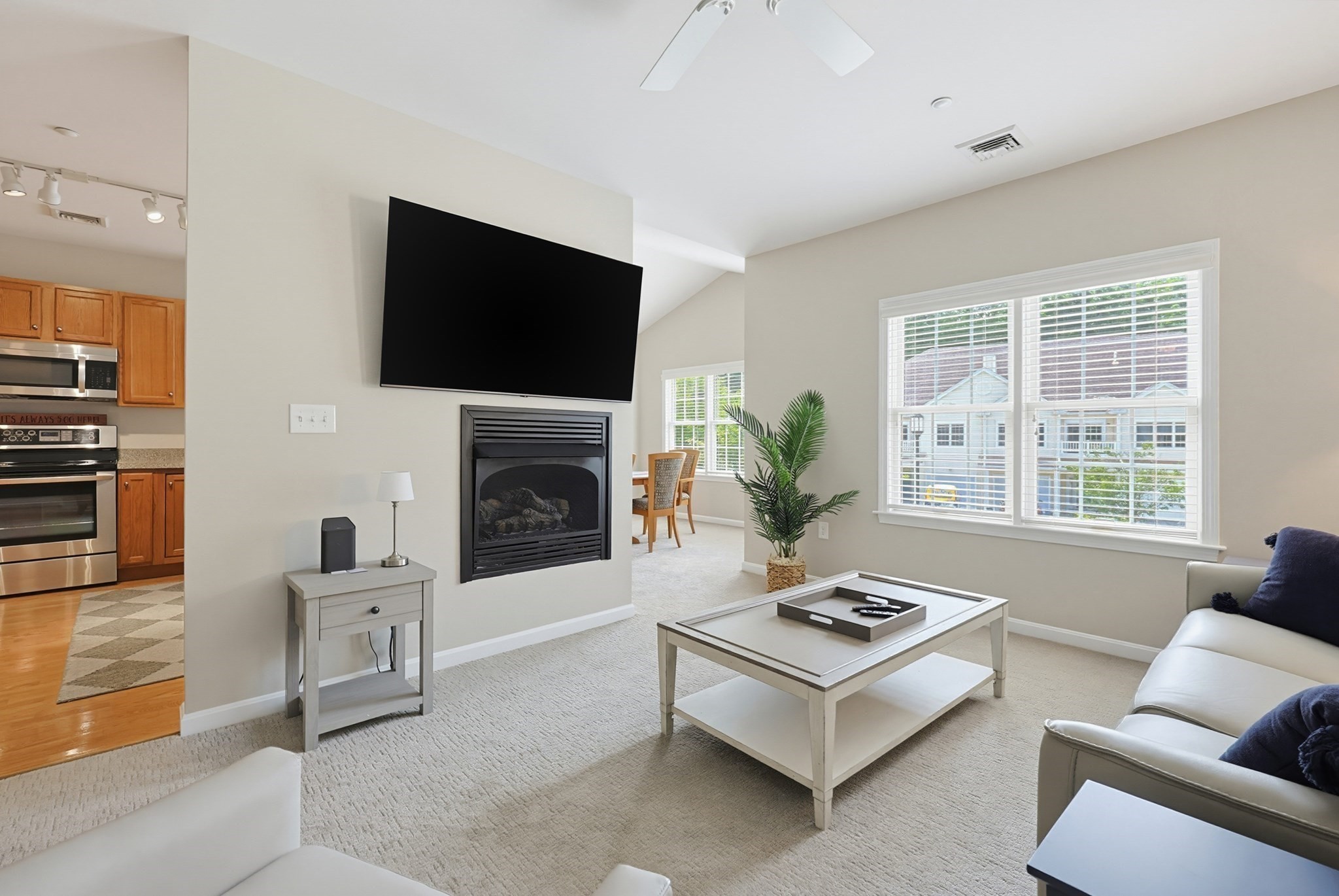 631 East Street # C202 Property Photo 6